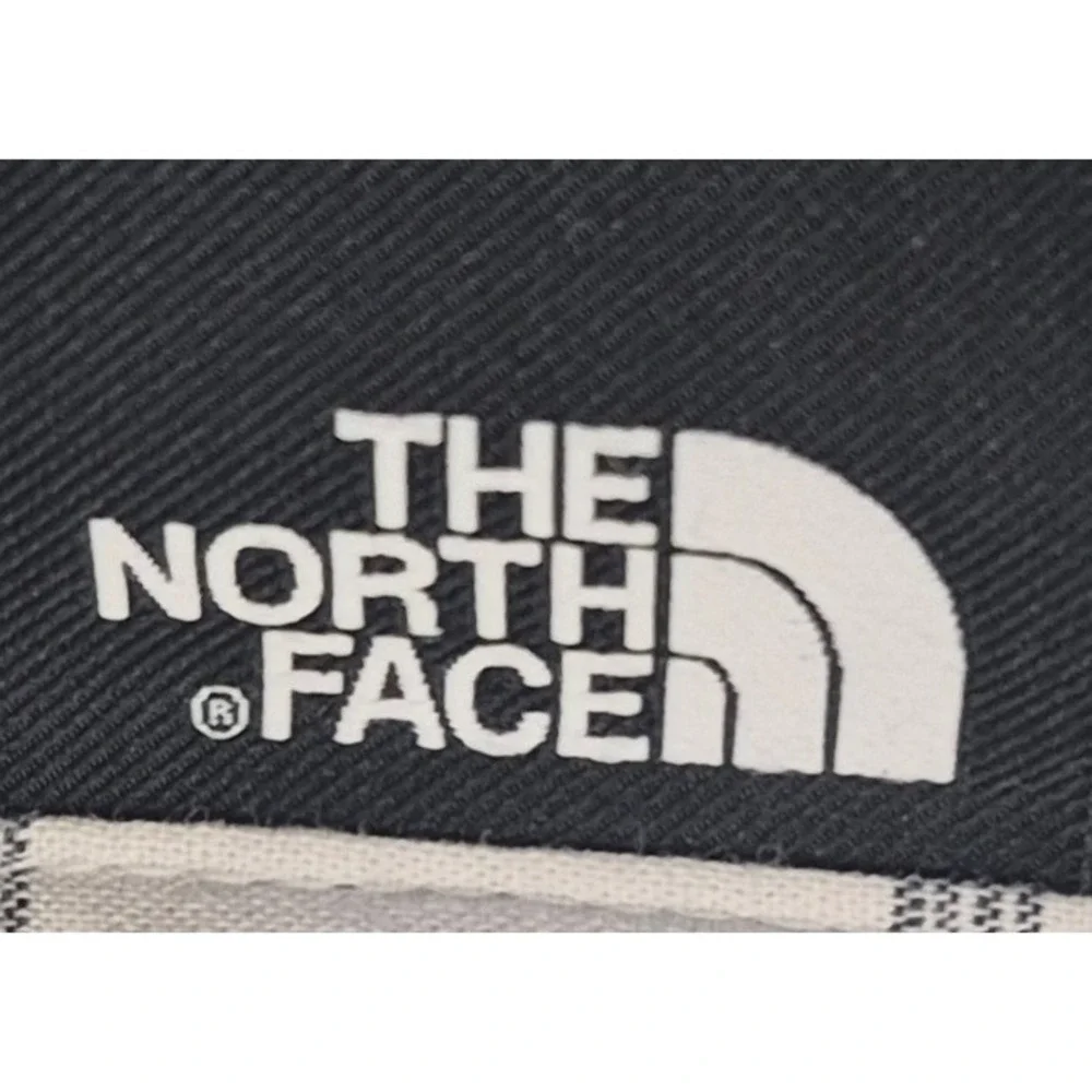 The North Face men's plaid short sleeve button up shirt LG 100% cotton outdoors